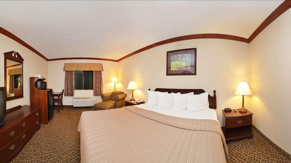 בומונט Quality Inn & Suites מראה חיצוני תמונה